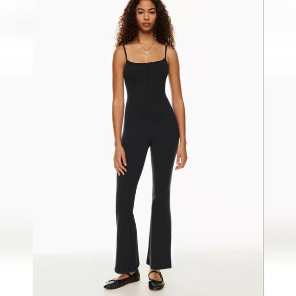 Aritizia Wilfred Free Divinity Kick Flare Jumpsuit Women's Size Small - Picture 1 of 10